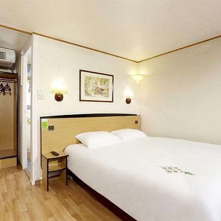 Campanile Hotel 马耶讷 客房 照片