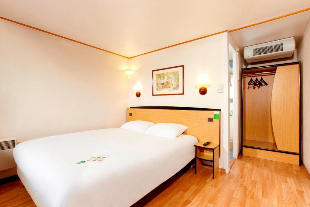 Campanile Hotel 马耶讷 客房 照片